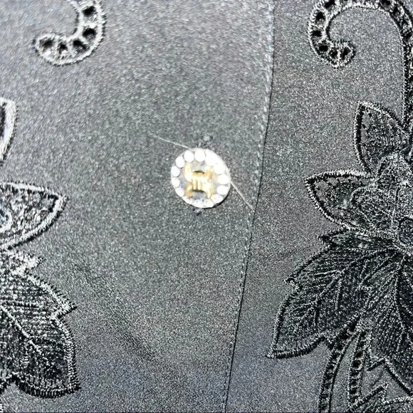 NWT- valenti- Womens / black elegant top - Picture 2 of 7